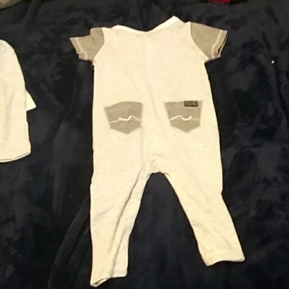 Baby clothes brand new - Picture 5 of 5